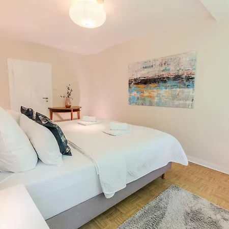 Prázdninový dům Weingut Muehlenschenke - Game-Room, Vineyard, Sauna And More