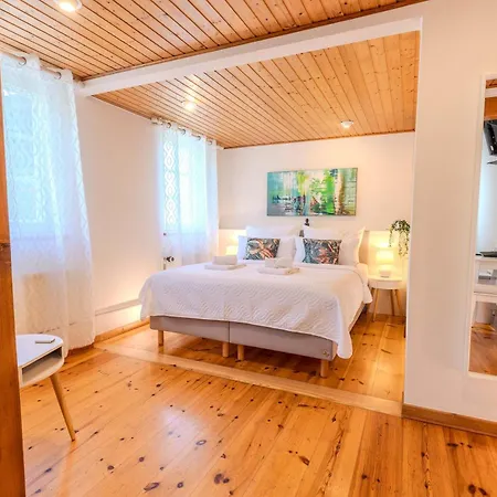 Vakantiehuis Weingut Muehlenschenke - Game-room, Vineyard, Sauna And