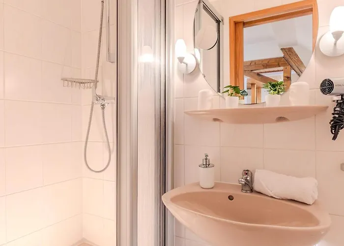 Weingut Muehlenschenke - Game-room, Vineyard, Sauna And * 보드만 루트빅스하펜