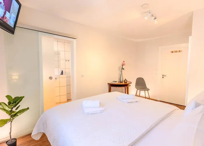 Weingut Muehlenschenke - Game-room, Vineyard, Sauna And *