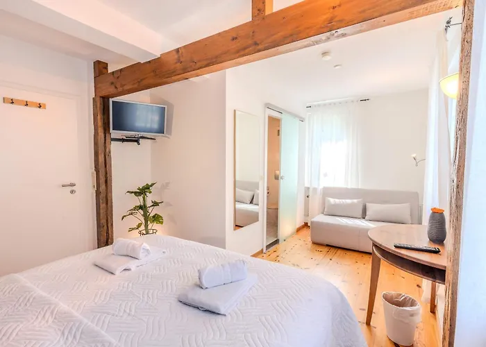 Weingut Muehlenschenke - Game-room, Vineyard, Sauna&more Ferienhaus